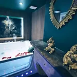 Stanislas Sensual Bali Jacuzzi 300m Place Stanislas Апартаменты *
