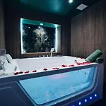 Stanislas Sensual Bali Jacuzzi 300m Place Stanislas *