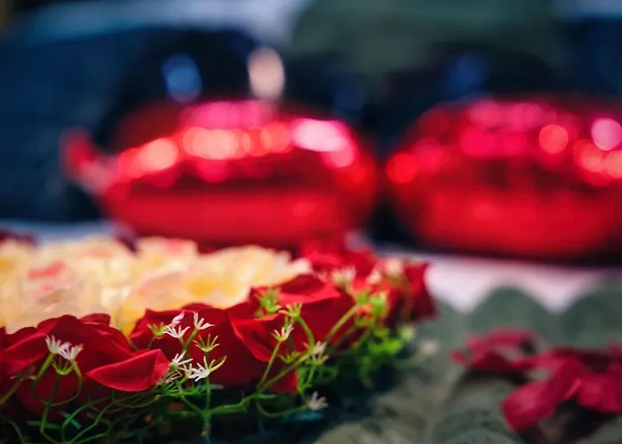 Stanislas Sensual Bali Jacuzzi 300m Place Stanislas Нанси