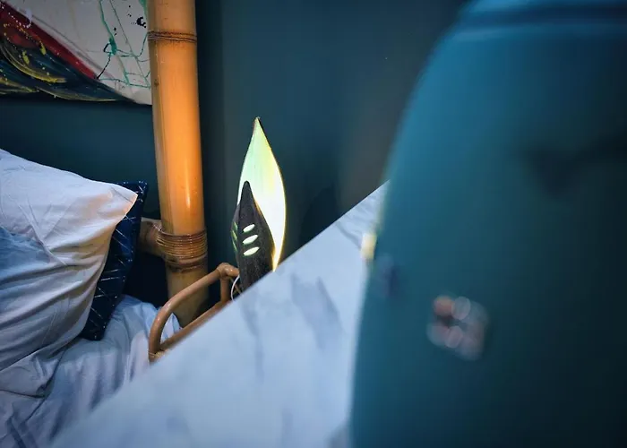 Stanislas Sensual Bali Jacuzzi 300m Place Stanislas * Нанси