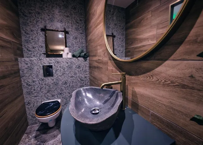 Stanislas Sensual Bali Jacuzzi 300m Place Stanislas *