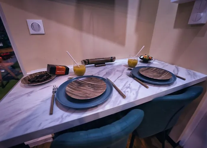 Stanislas Sensual Bali Jacuzzi 300m Place Stanislas